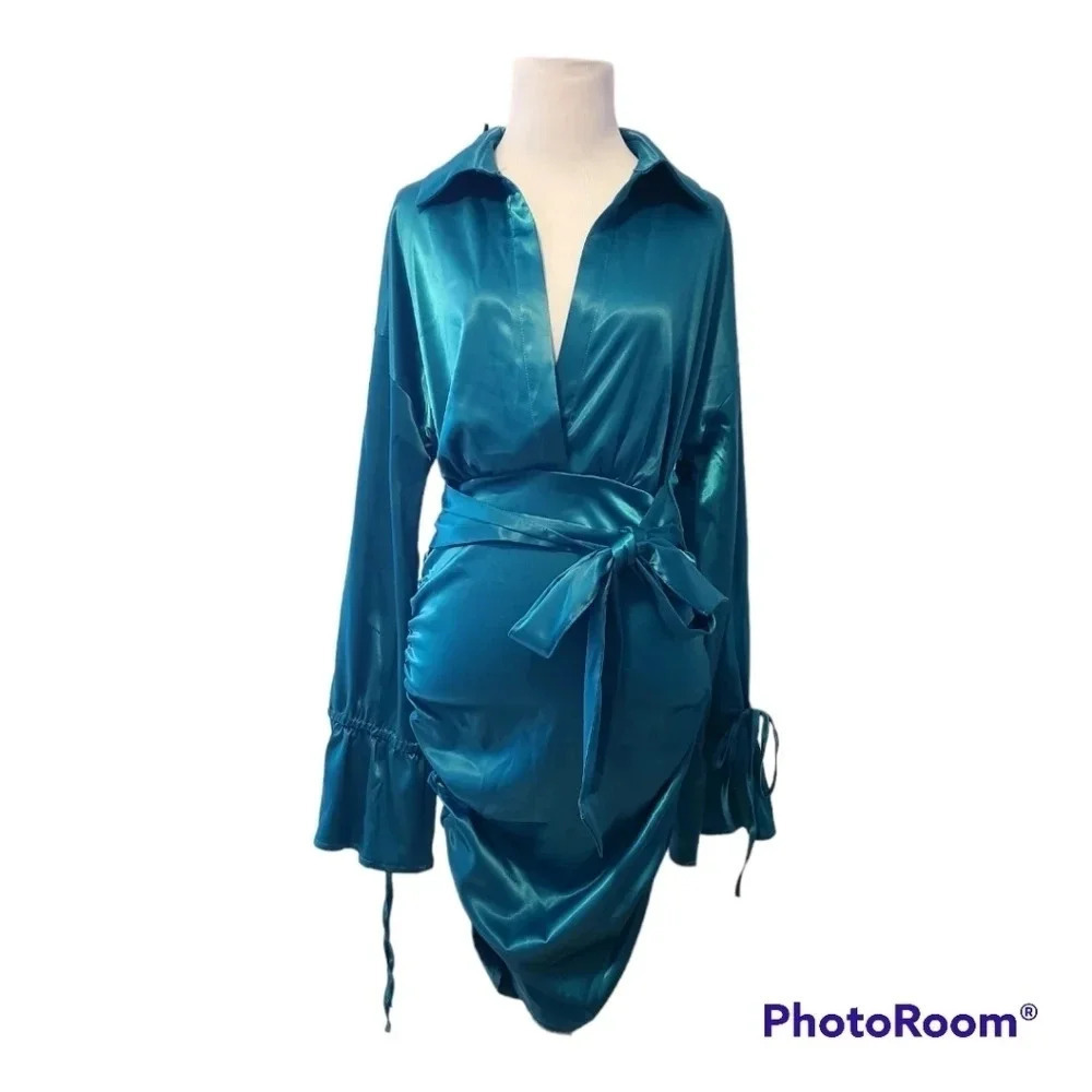 Fashion Nova "Angelina" satin shirt dress NWT - Picture 5 of 6